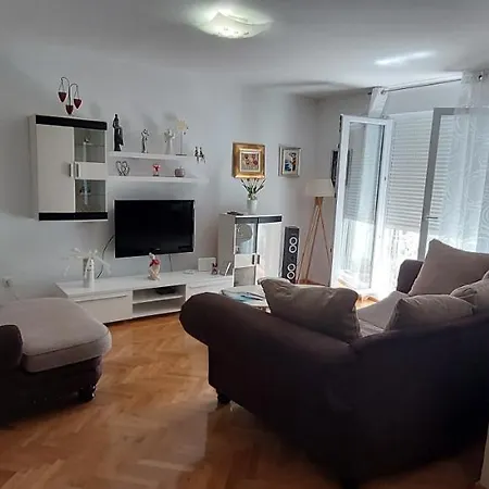 Violeta Apartment