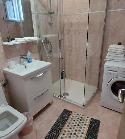 Apartment Violeta *